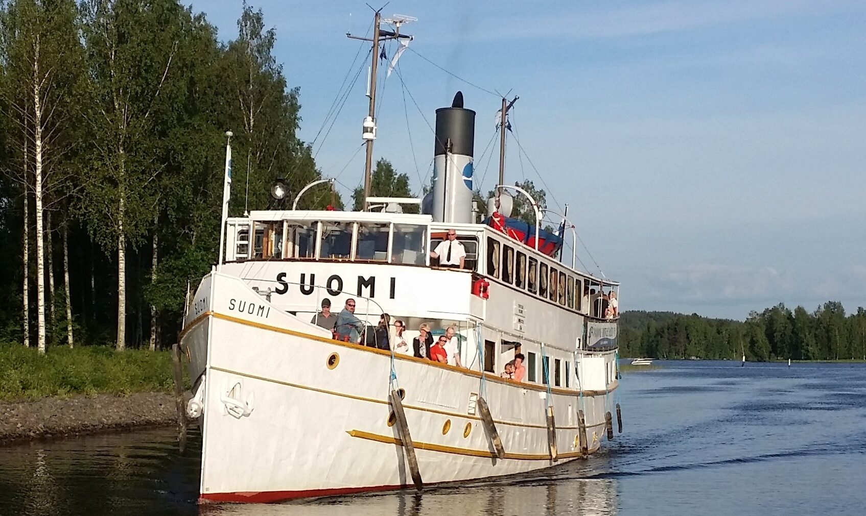 Suomi-laiva vesillä